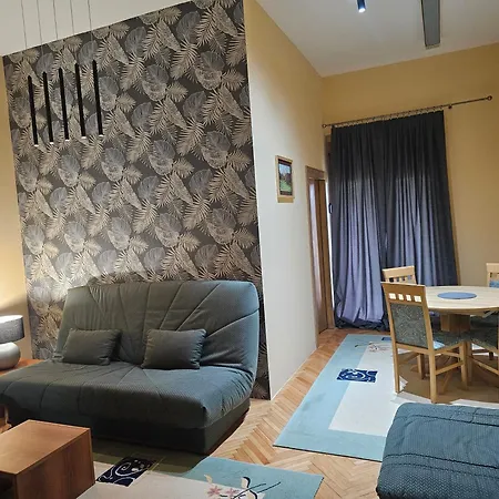 公寓 Zlatiborski Sumski Stan 兹拉蒂博尔